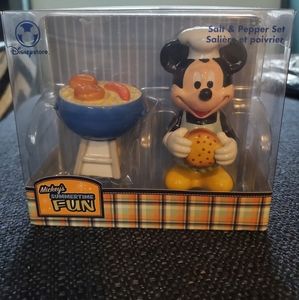 Mickey's Summertime Fun Salt and Pepper Set